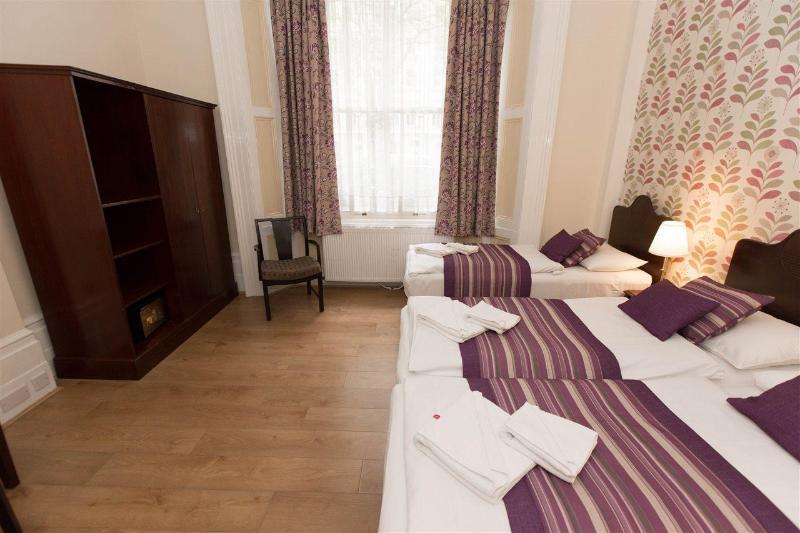 Dolphin - The Hotel Londra